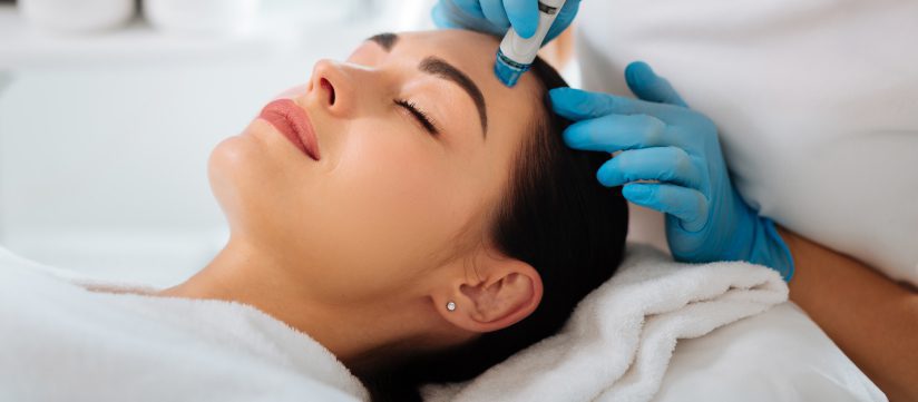 smart-skilled-cosmetologist Specialty skincare services